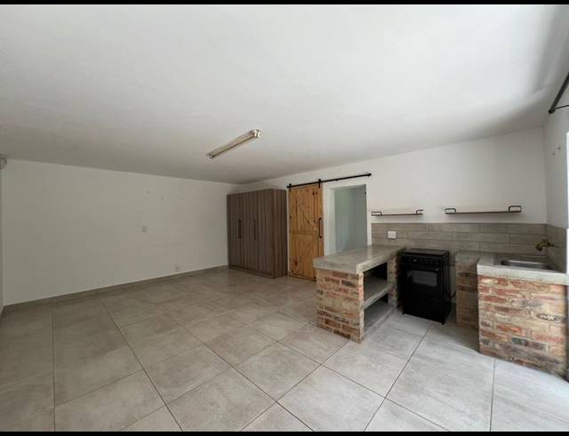 1 BEDROOM PROPERTY TO RENT IN LYNNWOOD MANOR